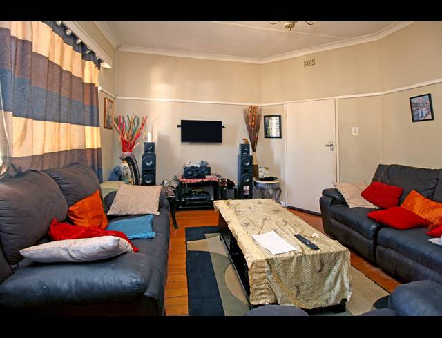 3 BEDROOM HOUSE FOR SALE IN ORANGE GROVE